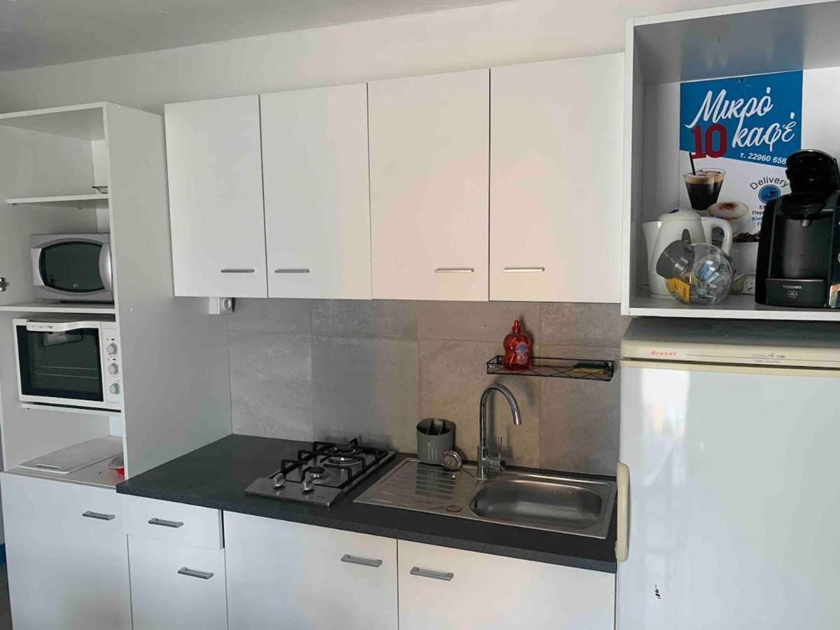 Le Depot Appartement Du Port A Champvert Exteriör bild